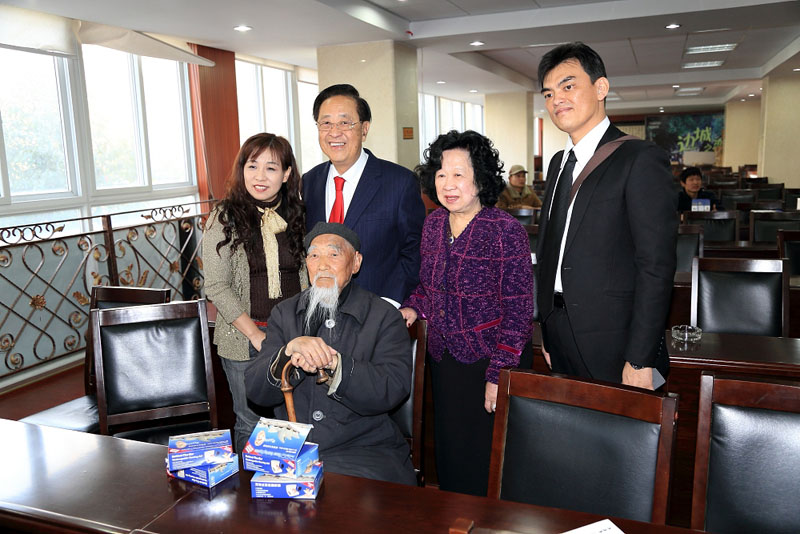 2013年1月，魏基成“天籟列車”駛入云南昆明