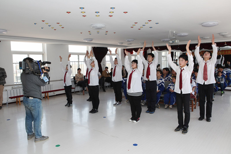 2013年4月，魏基成“天籟列車”駛入遼寧瓦房店