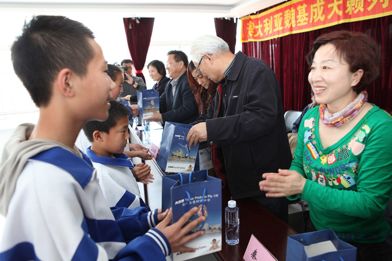 2013年4月，魏基成“天籟列車”駛入遼寧瓦房店