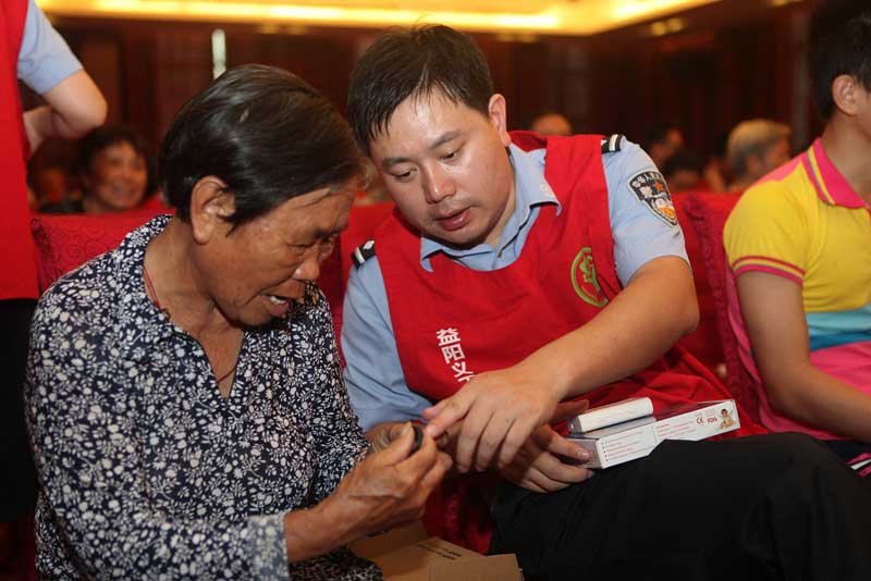 2013年6月，魏基成天籟列車駛入湖南益陽常德