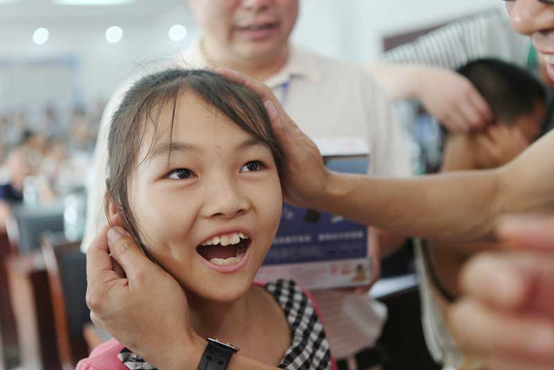 2013年6月，魏基成天籟列車駛入湖南益陽常德