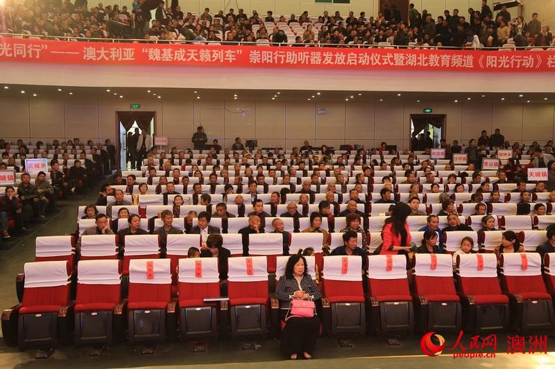 2014年4月，天籟列車駛入湖北武漢、黃岡。（人民網資料圖）