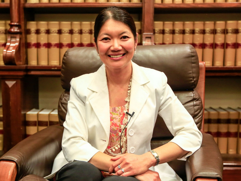 南澳大利亞州上議員李菁璇通過人民網向廣大網友拜年