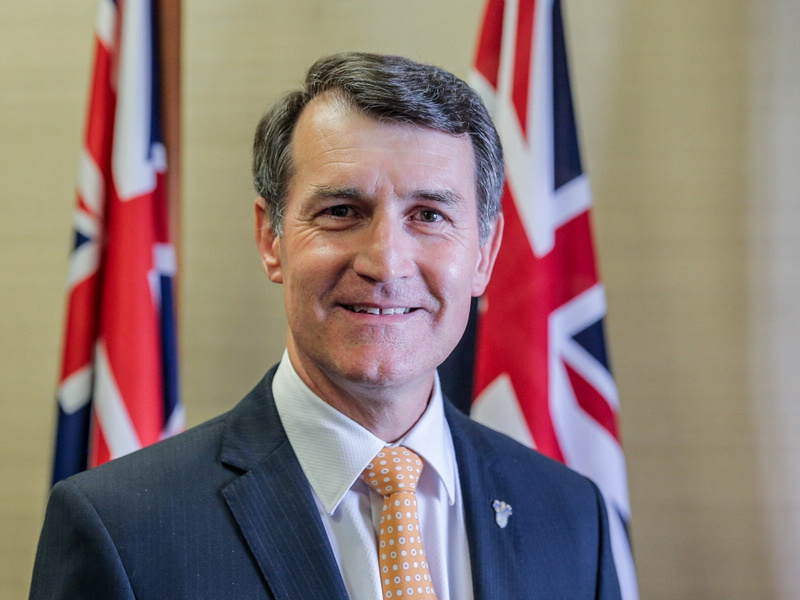 布里斯班市長格萊姆?庫爾克通過人民網向廣大網友拜年