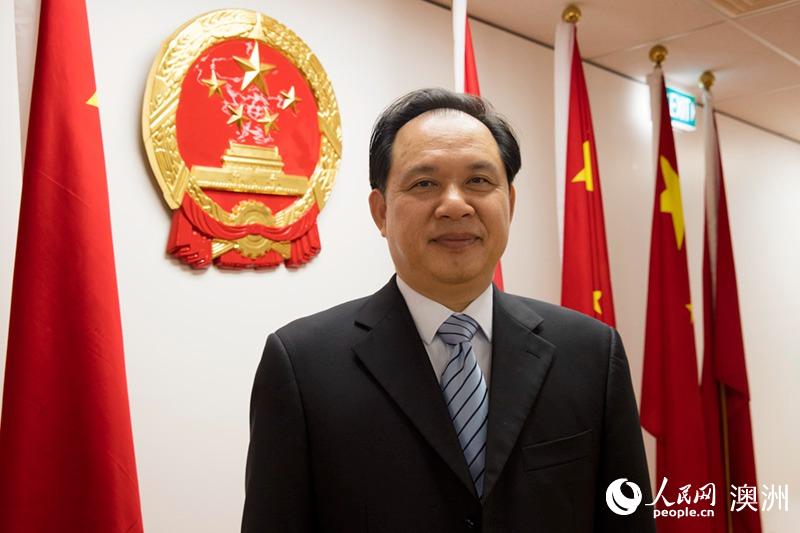 中國駐布里斯班總領事趙永琛通過人民網向廣大網友拜年